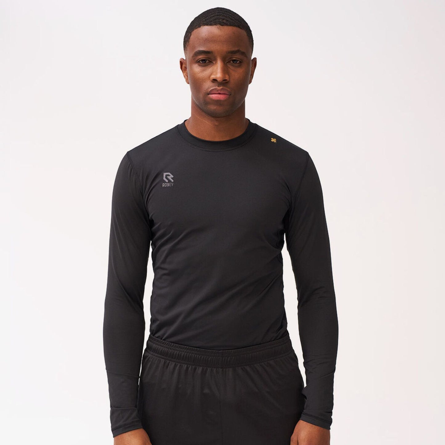 VVG zwart Baselayer Shirt (thermoshirt), voorkant, houdt je warm en droog, ideaal voor sporters die extra isolatie nodig hebben.