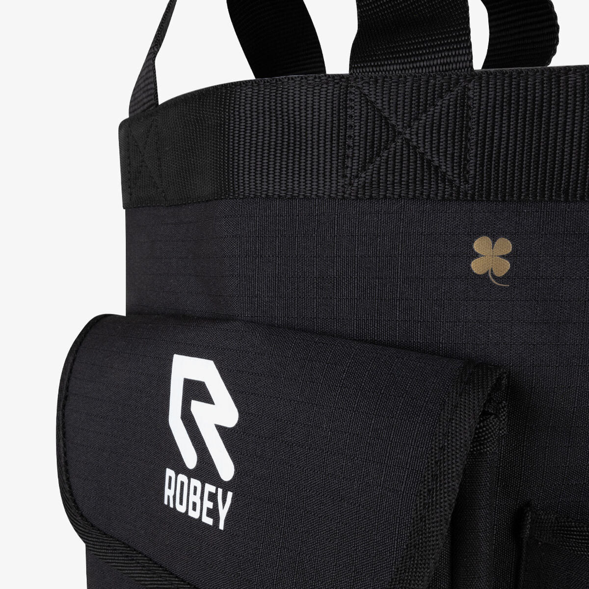 Close-up van de Robey watertas voor voetballers, ideaal voor het verzorgen van spelers tijdens wedstrijden en trainingen op het veld.