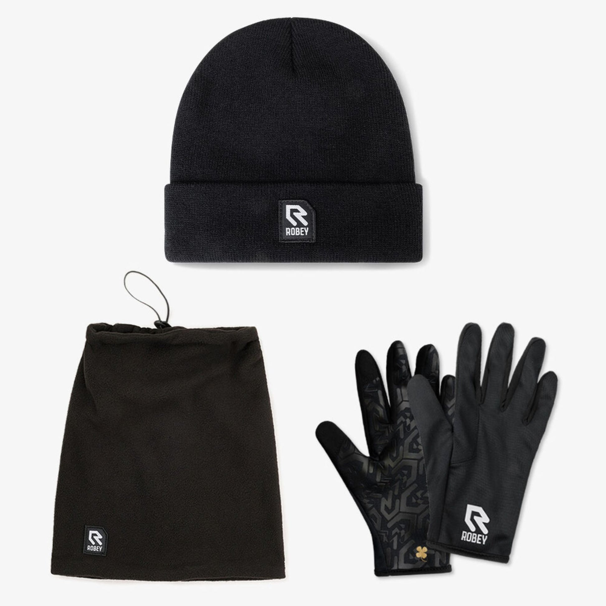 Robey winterset voor voetballers met muts, handschoenen en nekwarmer, ideaal voor trainingen en wedstrijden in de kou.